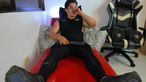 julian_wallace online show from 04/10/26, 10:25