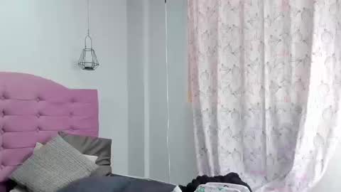 juliana12_ls online show from 09/24/25, 03:37