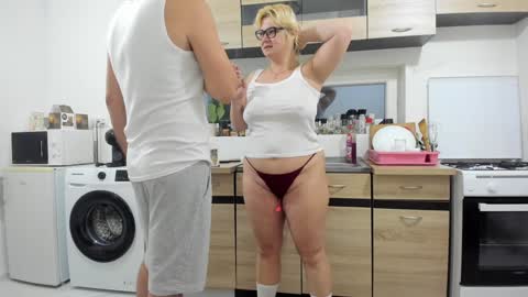 juliana35 online show from 12/14/24, 05:07