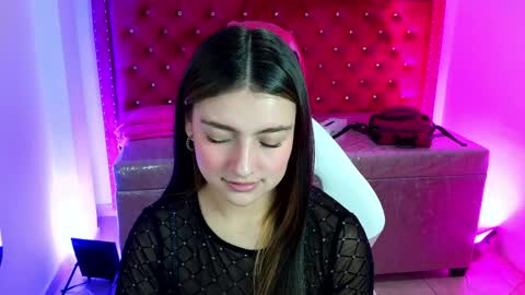 juliana_diamond_ online show from 05/08/26, 03:23