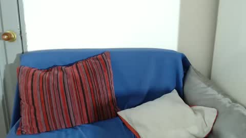 Snapshot of juliana_news chatting on 09/10/25, 02:11 juliana_news online show from 09/10/25, 02:11