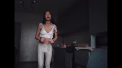 Snapshot of julianagold1 chatting on 12/03/24, 01:43 julianagold1 online show from 12/03/24, 01:43