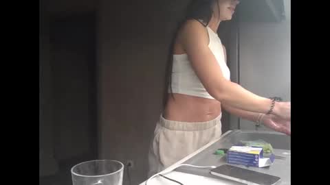 Snapshot of julianagold1 chatting on 12/27/24, 04:54 julianagold1 online show from 12/27/24, 04:54