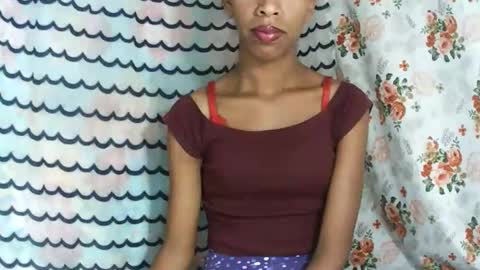 Snapshot of julianahsexy27 chatting on 01/11/26, 05:45 Nathie online show from 01/11/26, 05:45