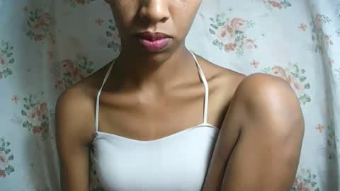 Snapshot of julianahsexy27 chatting on 01/15/26, 05:38 Nathie online show from 01/15/26, 05:38