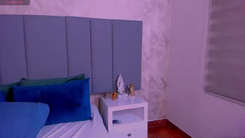 juli online show from 03/10/25, 10:34