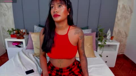 juli online show from 10/20/25, 12:55