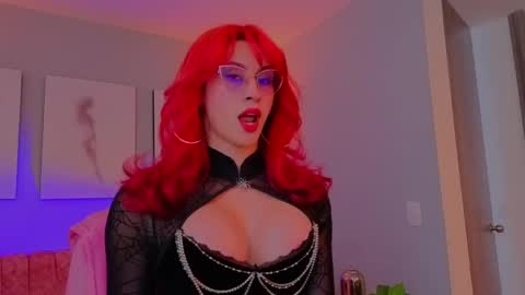 Snapshot of julianna_saenz chatting on 05/20/26, 04:13 Juliana online show from 05/20/26, 04:13