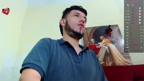 Snapshot of juliano_777 chatting on 03/06/25, 06:59 Call me Juliano independent model online show from 03/06/25, 06:59