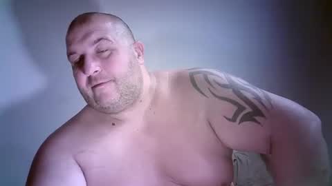 Juliano online show from 11/01/25, 01:51