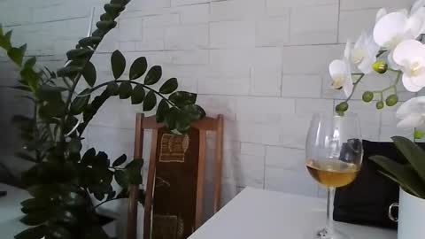 Julia online show from 03/10/26, 03:50