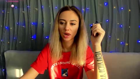 Yulya online show from 11/06/25, 03:07