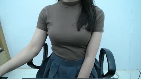 julie9x online show from 11/29/25, 11:52