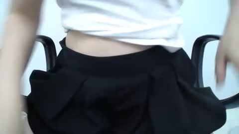 julie9x online show from 05/14/26, 01:56