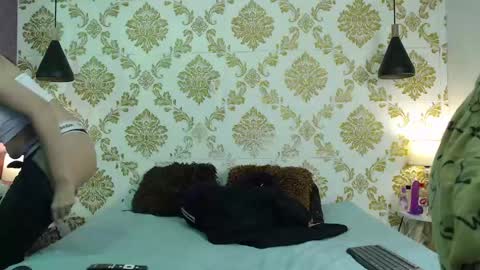 Julie and Tommy.  online show from 01/05/25, 03:11