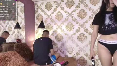 Julie and Tommy.  online show from 01/24/25, 03:32