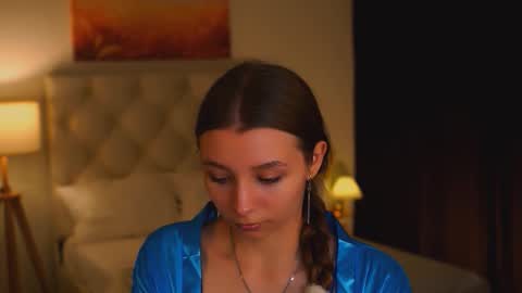 juliedaniel online show from 10/16/25, 08:26