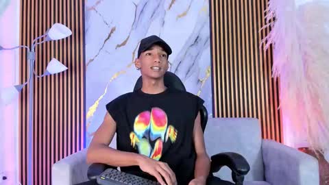 Julien online show from 09/29/25, 12:10