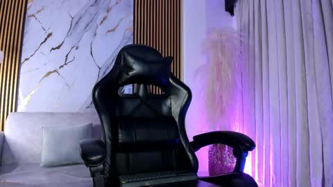 Julien online show from 11/29/25, 11:24