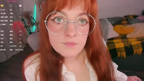 Snapshot of juliet_schoolgirl chatting on 05/12/26, 02:36 Juliet online show from 05/12/26, 02:36
