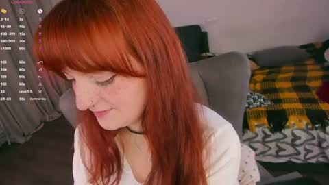 Snapshot of juliet_schoolgirl chatting on 06/09/26, 12:55 Juliet online show from 06/09/26, 12:55