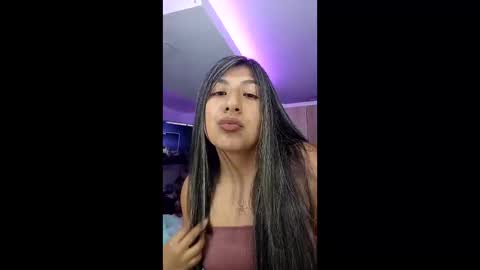Snapshot of julieta11544 chatting on 05/17/26, 04:32 Julieta online show from 05/17/26, 04:32