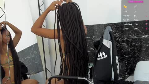 Snapshot of julieta__cooper chatting on 12/16/24, 05:43 Juli online show from 12/16/24, 05:43