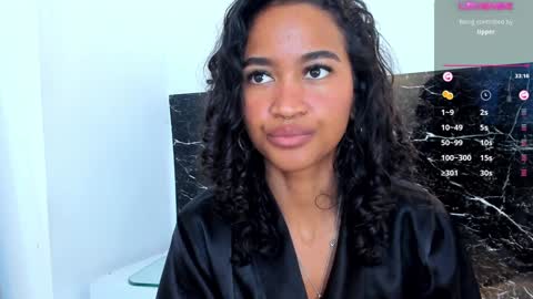 Snapshot of julieta__cooper chatting on 01/07/25, 08:31 Juli online show from 01/07/25, 08:31