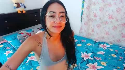 Snapshot of julieta_art1 chatting on 01/26/25, 09:29 julieta art1 online show from 01/26/25, 09:29
