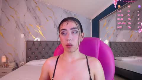 Julieta online show from 02/17/25, 03:36