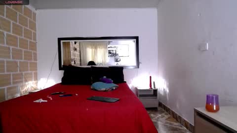 Julieta Rodriguez online show from 11/11/25, 06:19