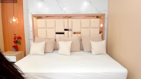     online show from 10/09/25, 10:30