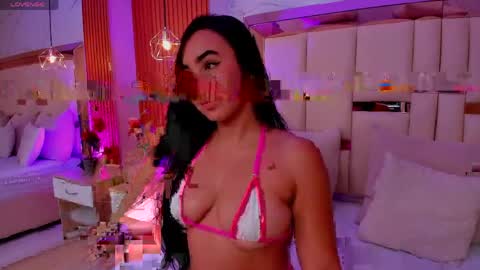 Snapshot of julieta_rose__ chatting on 05/06/26, 12:41 online show from 05/06/26, 12:41