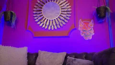  Julieta  online show from 12/05/25, 11:41