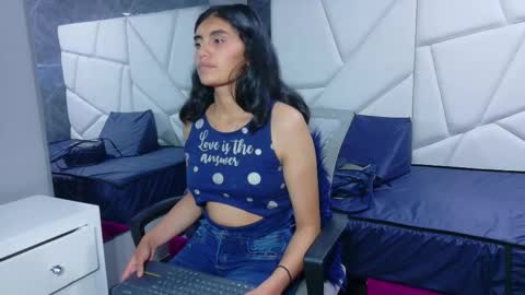 Julieta online show from 01/10/26, 07:04