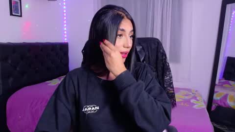 Julieta online show from 10/06/25, 01:25