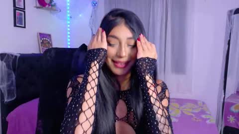 Julieta online show from 10/12/25, 01:48