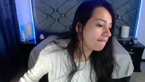 Snapshot of julietacollins06 chatting on 10/01/25, 02:23 julietacollins06 online show from 10/01/25, 02:23