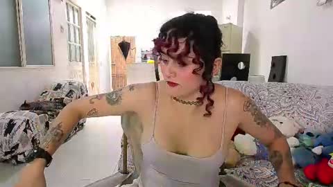 Snapshot of julietajaguar chatting on 06/15/26, 04:09 Julieta Jaguar online show from 06/15/26, 04:09
