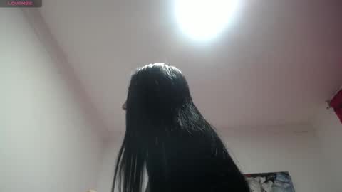 Snapshot of julietamartini chatting on 12/17/25, 09:48 julietamartini online show from 12/17/25, 09:48