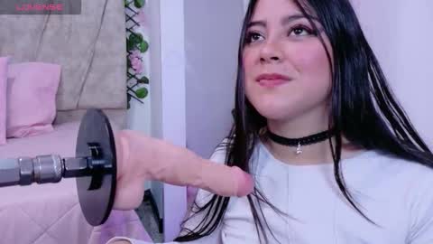 julietatorres_ online show from 12/05/25, 04:21