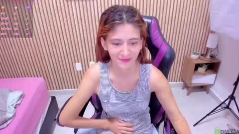 Snapshot of julieth_love_ chatting on 05/06/26, 03:17 Julieth online show from 05/06/26, 03:17