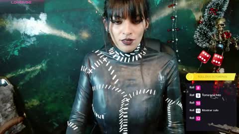 Snapshot of julieth_sex1 chatting on 11/15/25, 06:00 online show from 11/15/25, 06:00