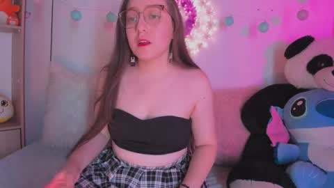 Snapshot of julietha_bianco_ chatting on 02/05/25, 08:04 Julietha online show from 02/05/25, 08:04