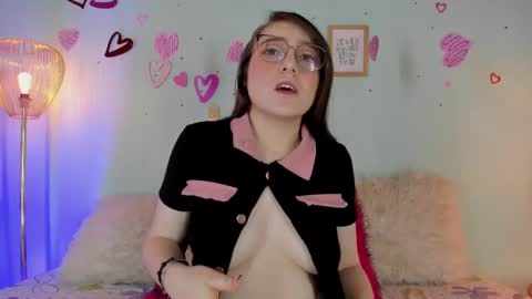 Snapshot of julietha_bianco_ chatting on 02/13/25, 06:48 Julietha online show from 02/13/25, 06:48