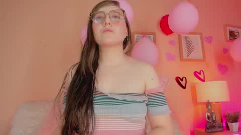 Snapshot of julietha_bianco_ chatting on 02/15/25, 08:43 Julietha online show from 02/15/25, 08:43
