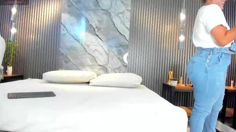 Julietha online show from 11/21/25, 02:21