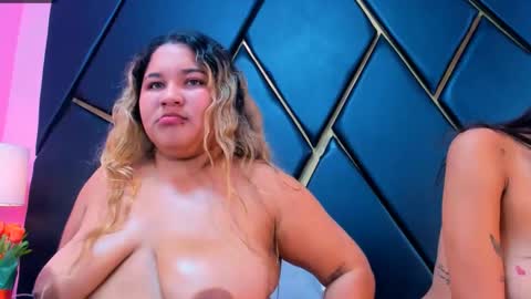 Juliethe online show from 10/22/25, 04:46