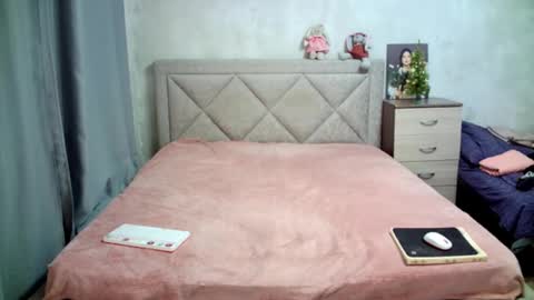 Julietkitty online show from 01/08/25, 08:27