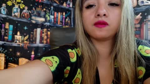 Snapshot of julietta__jackson chatting on 12/26/24, 07:05 Julietta Jackson online show from 12/26/24, 07:05